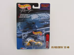 Hot Wheels 1999 NASCAR CARRERAS SCORCHIN SCOOTER KODAK MAXFILM #4 MULTICOLOR B-3C - Imagen 1 de 2
