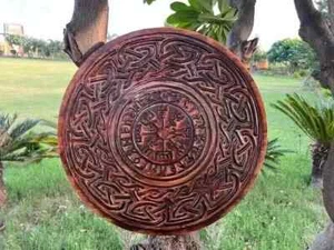 Escudo Vikingo Tallado a Mano Diseño Listo para Batalla Escudo Hecho a Mano - Imagen 1 de 5