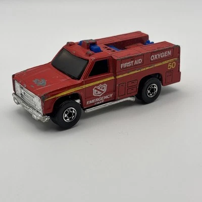 VTG ✅ Hot Wheels Blackwall 1974 Rescue Vehicle Emergency First Aid Fire Truck - Image 1 of 4