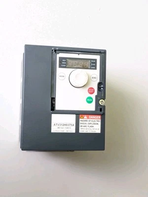 Schneider electric ATV312H037N4 Variateur altivar 0,37 kW 0.5 hp - Photo 1/3