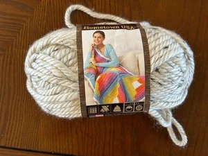 Lion Brand Yarn - Hometown USA 4 oz skein #6 Bulky - Aspen Tweed #302 - New - Picture 1 of 4