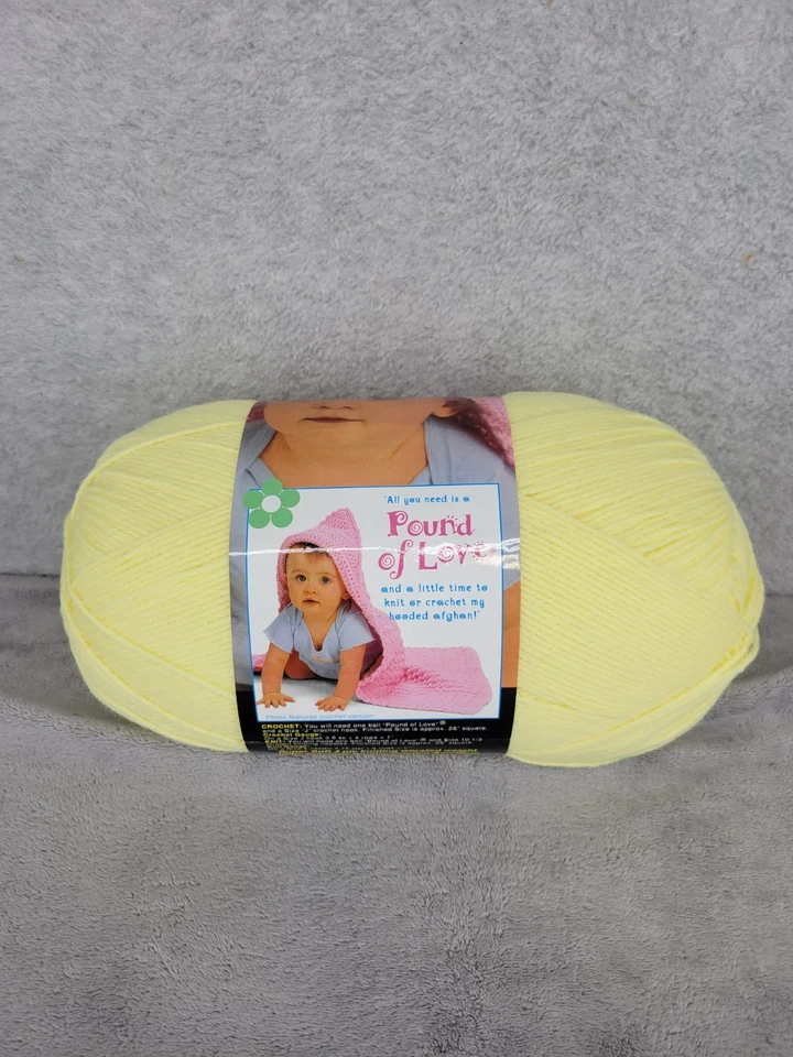 Hilo acrílico amarillo pastel marca Lion Pound of Love para tejer y ganchillo 1 lb Foto 1 de 4