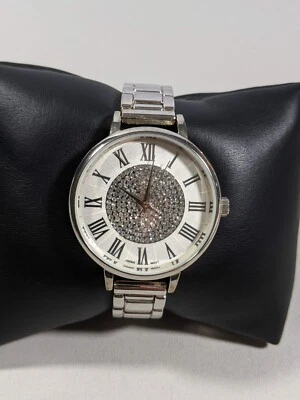 Reloj Geneva Platino Esfera Brillante Tono Plateado Caja Redonda 38 mm Banda SS 6,75 pulgadas Foto 1 de 4