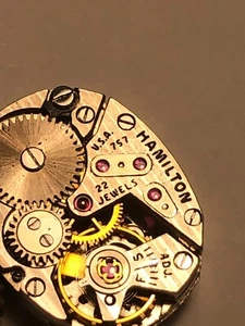 VINTAGE HAMILTON 22 JEWELS WATCH WIND-UP MOVEMENT CAL. 757 FOR PARTS OR REPAIR - Picture 1 of 3