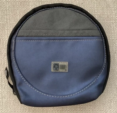 Vintage Case Logic 24-Disc CD/DVD Storage Case With Zipper Blue & Black Wallet - Image 1 of 4