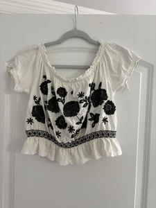 đŸ”¥American Eagle Womens M Floral Embroidered Crop Blouse Top Puff Sleeve Boho - Picture 1 of 5