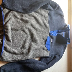 Patagonia Synchilla Fleece Pullover 1/4 Snap Blue /Grey Size XL 14 Regular Kids - Picture 1 of 6