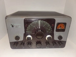 Radio HAM émetteur Johnson VIKING RANGER - CORDON D'ALIMENTATION DÉFECTUEUX - NON TESTÉ - LIRE - Photo 1/22