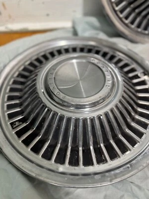 (3) Juego de 1 tapacubos Pontiac 14" Bonneville Catalina Grand Prix 1962 1963 1964 1965 Foto 1 de 4