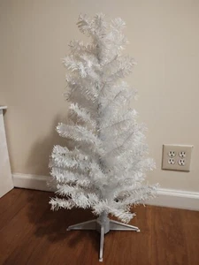 New 3' WHITE/IRIDESCENT ARTIFICIAL CHRISTMAS TREE National Tree Company w/Stand - Picture 1 of 17