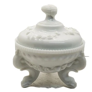 Westmoreland Milk Glass Argonaut Shell Candy Dish With Lid - Picture 1 of 8
