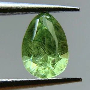 Natural Demantoid Garnet from the Urals, Russia – 0.54 Carats - GLC Certified. - Picture 1 of 5