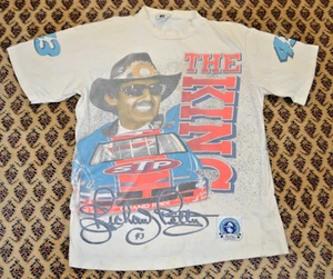 Richard Petty AOP ~ T-Shirt Vintage 1992 The King #43 All Over Print Größe L - Bild 1 von 22