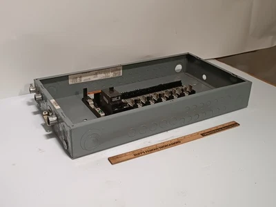 Square D BXH26-24A Homeline load center w/ QOM100VH 100A main breaker 120/240V - Image 1 of 4