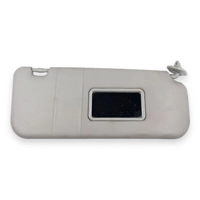 Toyota Corolla/Matrix 2003-2008 pasajero lado derecho parasol vinilo gris Foto 1 de 4