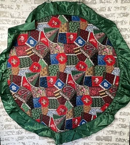 Vtg Patchwork Quilted Round Tablecloth Christmas Holiday Colors Satin Ruffle 48” - Picture 1 of 9