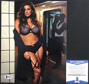 BEAUTIFU!!! Ashley Graham SPORTS ILLUSTRATED Signed 8x10 Photo #2 Beckett BAS - Picture 1 of 1