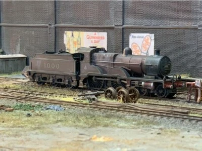 OO gauge locomotive: Weathered Midlands Compound Class. Ref M9 - Image 1 of 3