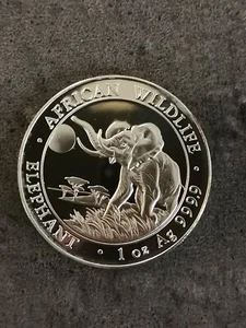 100 SHILLINGS ARGENT ELEPHANT 2016 / SOMALIE / 1 OZ 9999 SILVER / CERTIFICAT - Picture 1 of 3