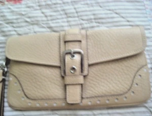 Coach Soho Leder Schnalle Druckknopf Kalbsleder/Tasche Geldbörse - Bild 1 von 9
