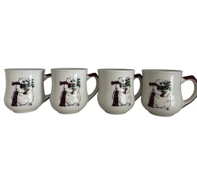 Conjunto de 4 xícaras de café vintage aposentadas Pfaltzgraff urso da neve Natal - Imagem 1 de 4