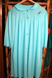Vintage Lorraine Night Gown, Robe Aqua With Lace, MOP Buttons Floral Designs Sm. - Picture 1 of 5
