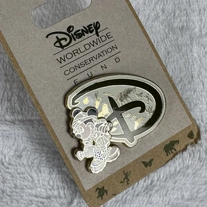 Disney Worldwide Conservation Fun Animal Kingdom Mickey Mouse Safari Pin - Bild 1 von 4