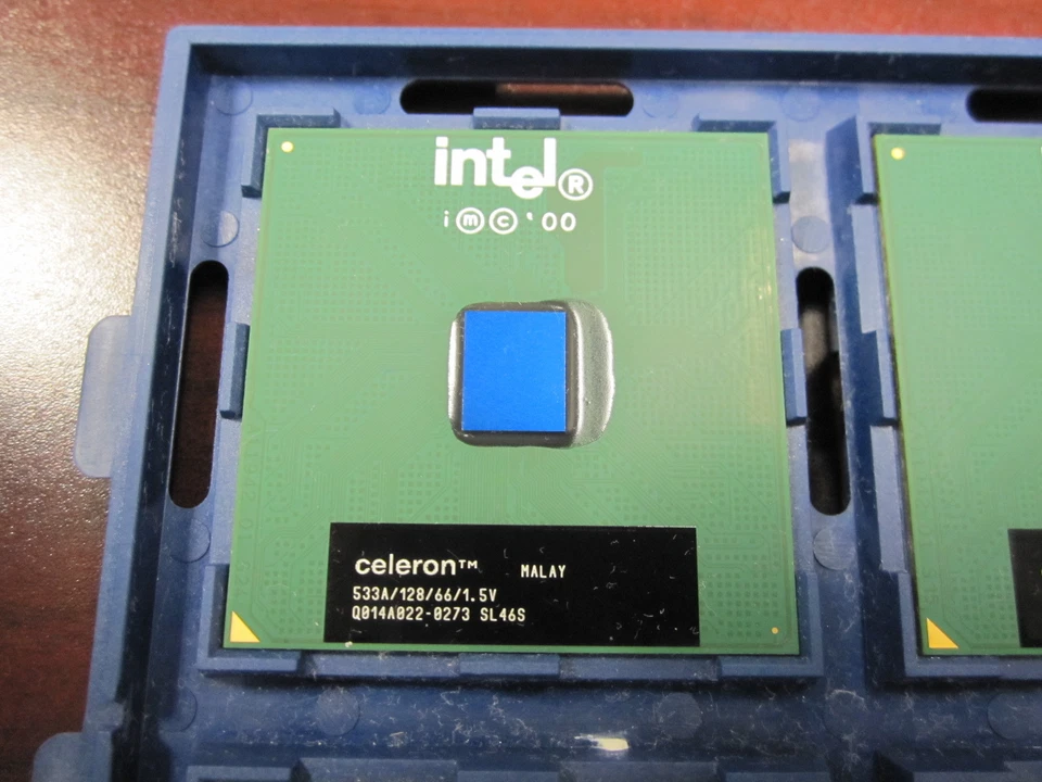 Vintage Intel Celeron 533A 66MHz/128KB/Socket 370 CPU RB80526RX533128 SL46S - Image 1 of 2