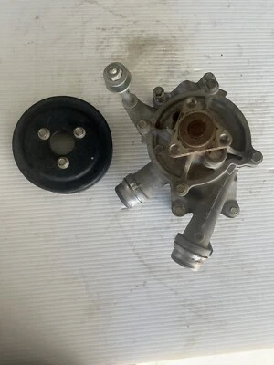 Ford F350 F250 Super Duty 2011 2012 2013 bomba de agua secundaria de 6,7 L Foto 1 de 3