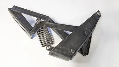 ROLLS ROYCE SILVER SPUR BISAGRA CAPUCHA DERECHA DESDE 88 EN UB79950 Foto 1 de 4