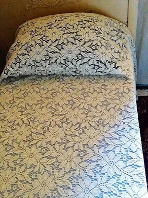 XL King Cotton Blend Classic Regency Ivory Lace Bedspread 124" x 132" - Image 1 of 4