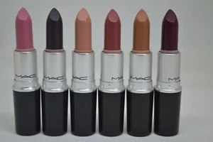 Lápiz labial satinado MAC NUEVO EN CAJA 3 g/0,1 oz. ~elige tu tono~ - Imagen 1 de 4