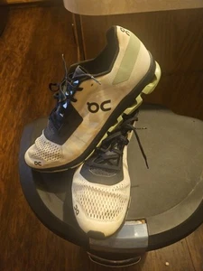 on cloud shoes men 12 Cloud Flash White Euc  - Picture 1 of 7