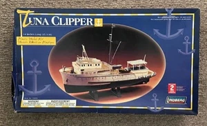 Kit modellino barca Lindberg kit taglia tonno # 70896 scatola ammaccata un proprietario - Foto 1 di 1