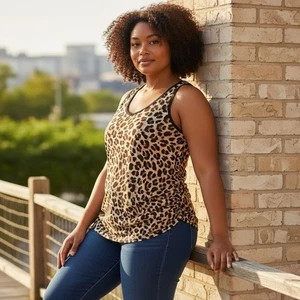 TORRID Super Soft 00 0X XL Long Tank Ruched Sides Leopard NWT R$32 - Picture 1 of 8