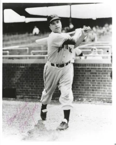 Foto autografiada firmada 8x10 de los Gigantes de Nueva York de Sal Yvars - Certificado de autenticidad - Imagen 1 de 1