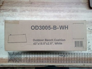 WESTIN OUTDOOR FadingFree Rectangle Bench Cushion 18.5 x 43 Inch White - Picture 1 of 3