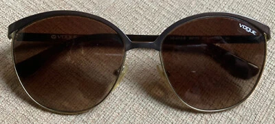 Óculos de sol feminino Vogue Vo4010s 997/13 marrom tartaruga e ouro degradê 57-17 140 - Imagem 1 de 4