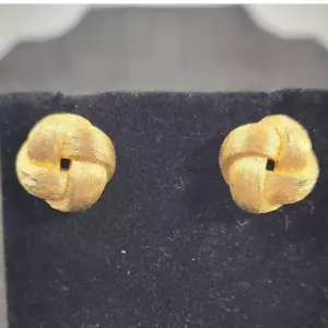 Pendientes Perforados Vintage Monet Enchapados en Oro Nudo de Amor Años 60 Mediados de Siglo Minimalistas - Imagen 1 de 9