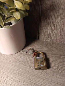 Vintage Slaymaker Rustless Brass Padlock with 2 Keys - Picture 1 of 5