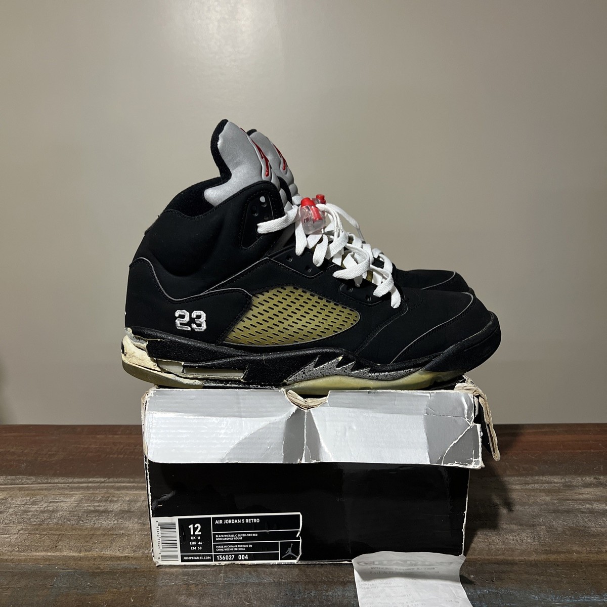 Jordan 5 Retro 2000 Metallic for Sale | Authenticity Jordan 5 Retro 2000 Metallic for Sale | Authenticity