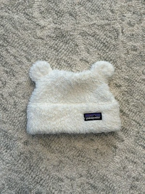 Chapéu Patagonia gorro lã orelhas de urso crianças branco sherpa peludo amigos inverno - Imagem 1 de 2