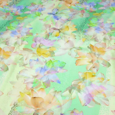Stoff Viskose Jersey Spring Lotus Blumen Blüten multicolor grün Kleiderstoff - Bild 1 von 4