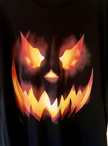 ¡Manera de celebrar! Camiseta negra Halloween Scary Firey Pumpkin Face para hombre L 42-44 - Imagen 1 de 5