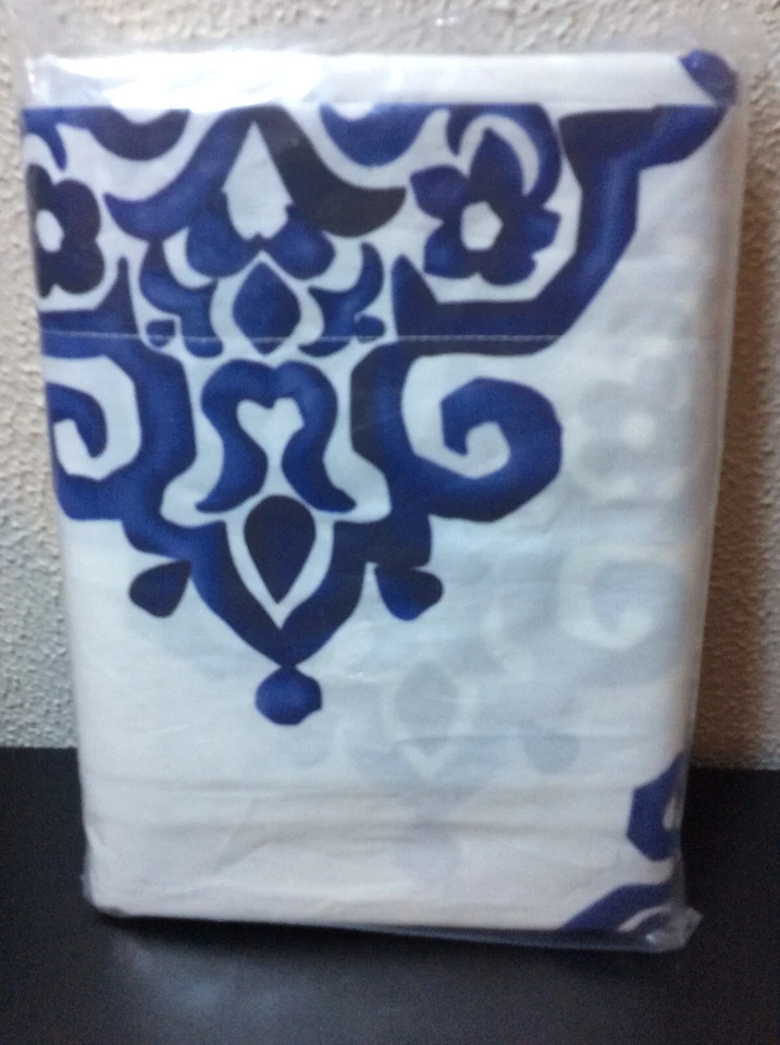 Pottery Barn Two (2) Asher Medallion King Shams Twilight Blue NUEVO SIN ETIQUETAS 100 % algodón Foto 1 de 1