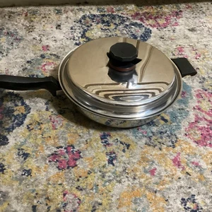 New Era Kochgeschirr 7-lagig Aluminiumkern 11,5’ Pfanne Kochtopf Topf & Deckel - Bild 1 von 5