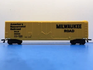 Bachmann ~ Milwaukee Road 50' Plug Door Freight Train Box Car MILW 56500 #7 - Bild 1 von 12