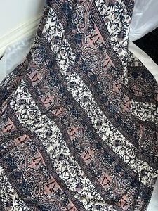 1 mtr teal/white floral print jersey stretch dress fabric 58”wide (147cm) - Picture 1 of 4