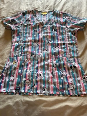 Women’s Wonder Wink Cat/dog/striped Print V-neck Scrub Top Size Small  - Image 1 of 4