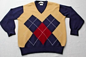 Vintage Pringle of Scotland Men's Lambs Wool Argyle V-Neck Sweater Size 107 / 42 - Picture 1 of 7